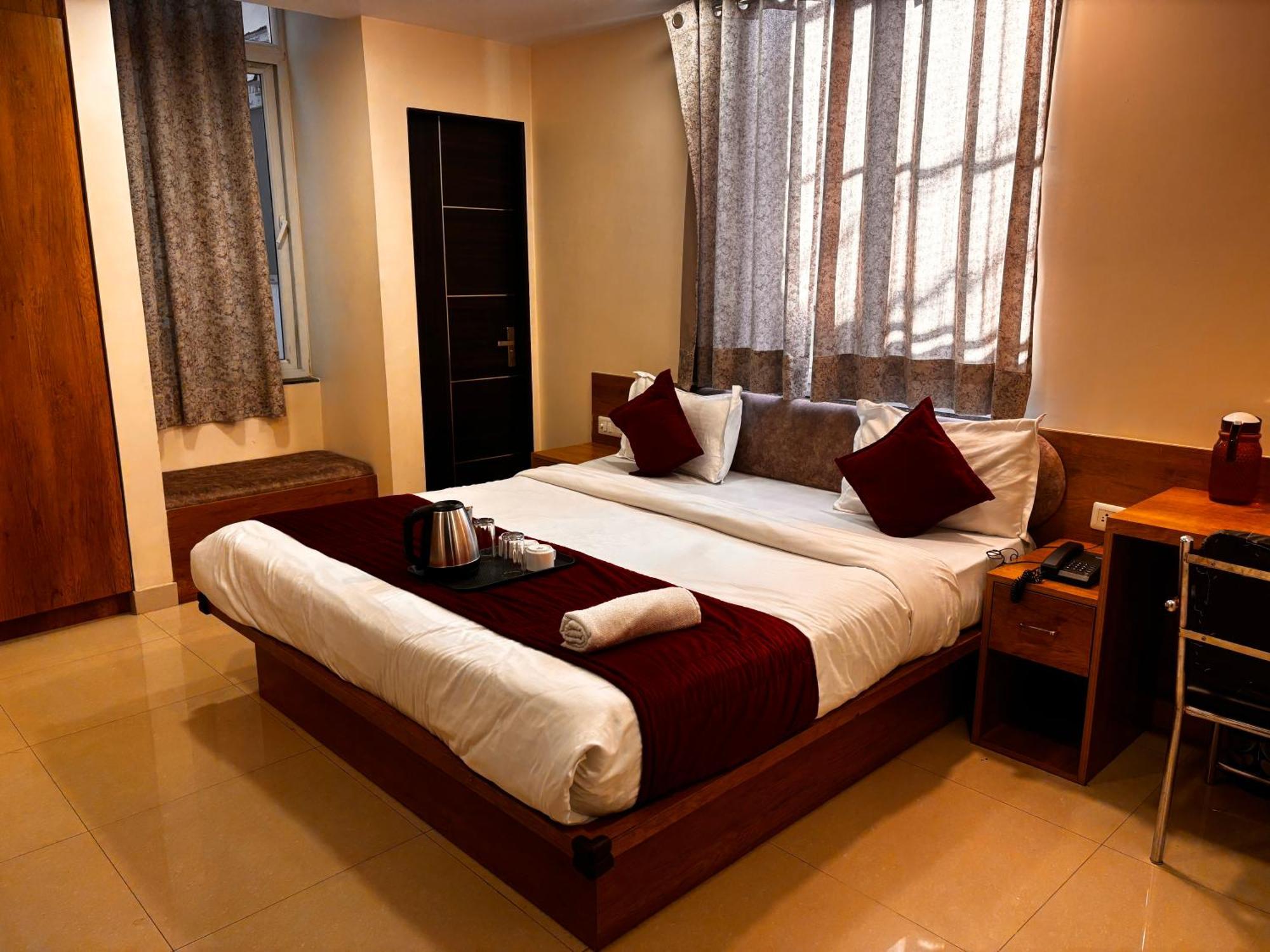 Hotel Gulabi Nagri, Malviya Nagar, Джайпур Екстер'єр фото